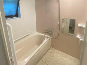 バスルームリフォーム断熱効果に着目し暖房器具も取り付けた、温かい浴室